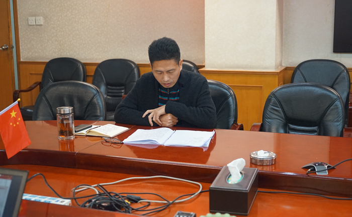 1576113885657654.jpg 图3:陈总批评与自我批评_副本.jpg