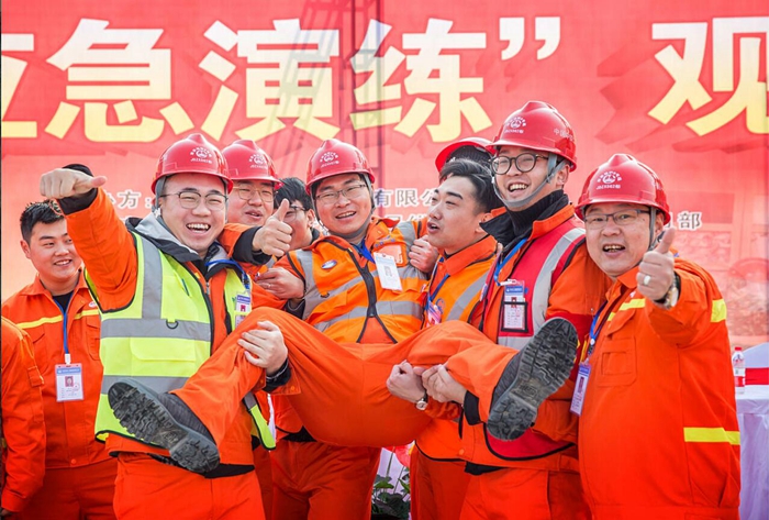 1576465831557347.jpg 活动成功后的庆祝_副本.jpg