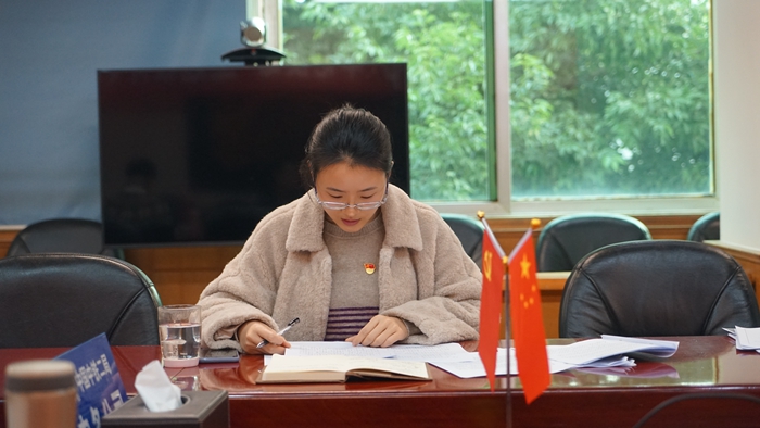 1576649012951647.jpg 图2:支部书记述职_副本.jpg