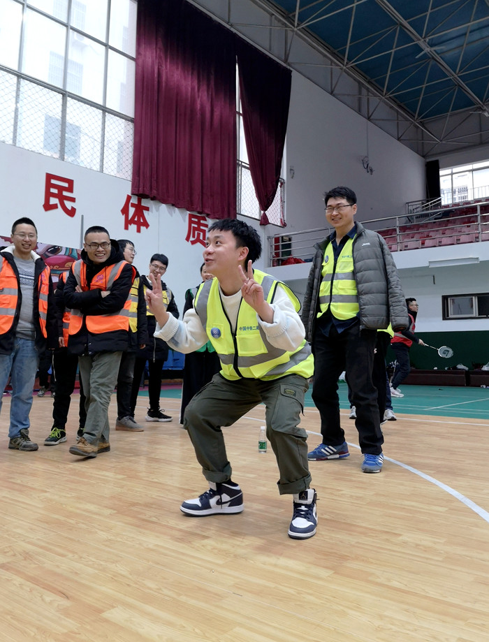 1577952803815710.jpg 图4:“你比我猜”小游戏_副本.jpg