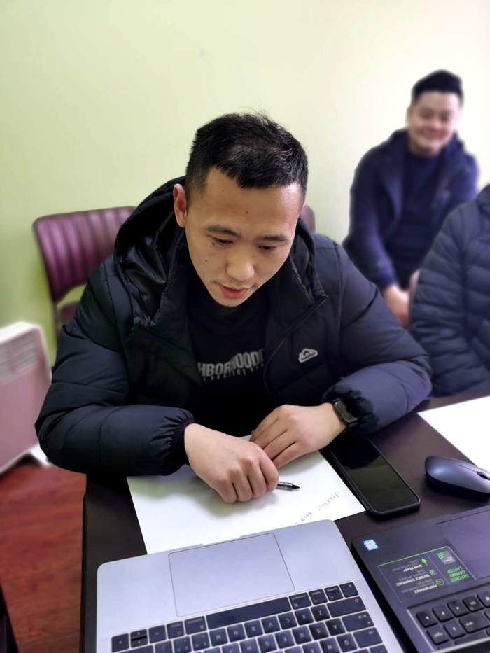 图4 分公司副总经理王磊讲话.jpg