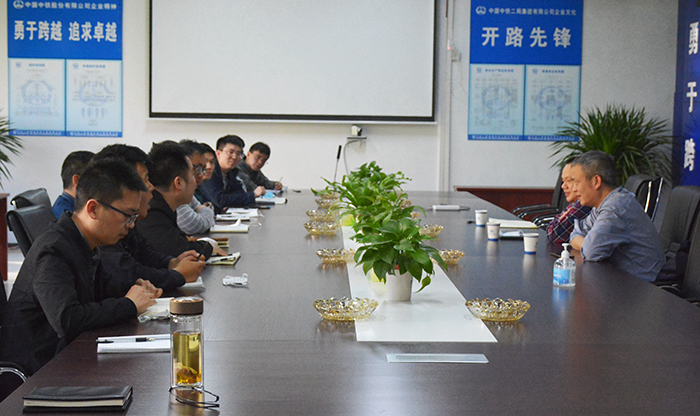 图2：座谈会现场(赵鑫摄)副本.jpg