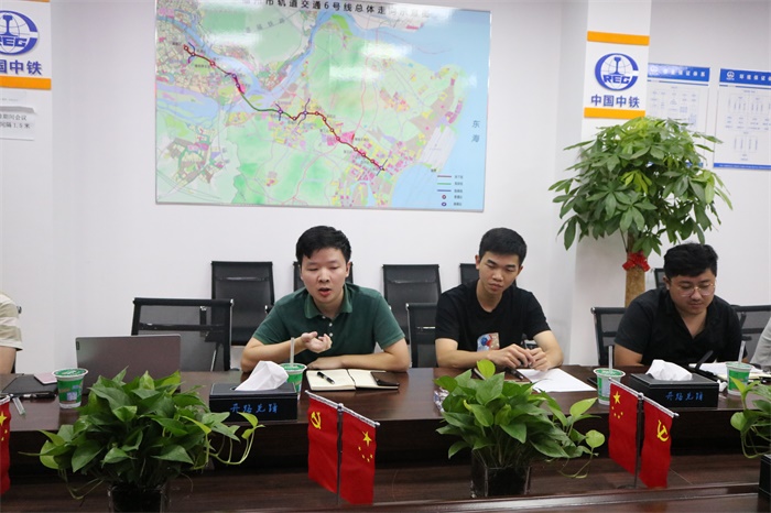 1591258061686098.jpg 图2:员工谈安全.JPG