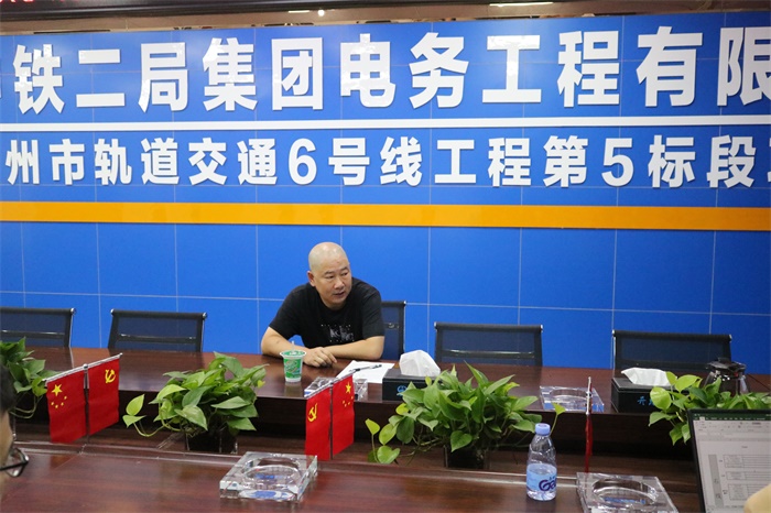 1591258079125609.jpg 图3:项目副经理谈安全.JPG