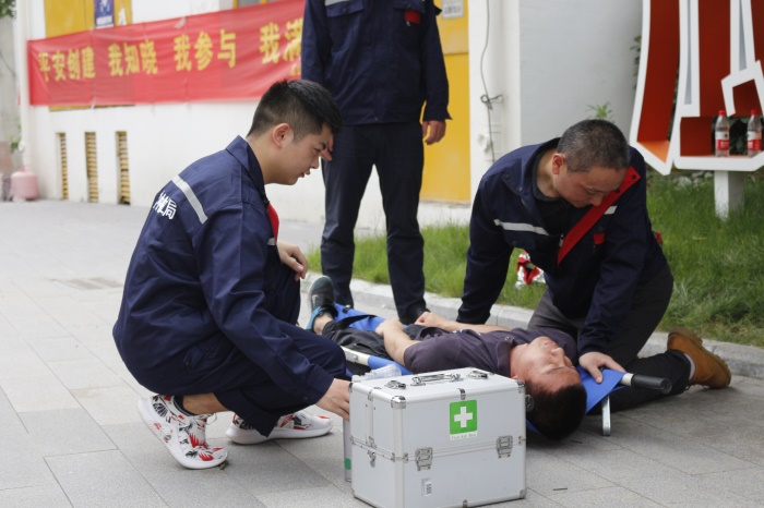 6应急救援.JPG