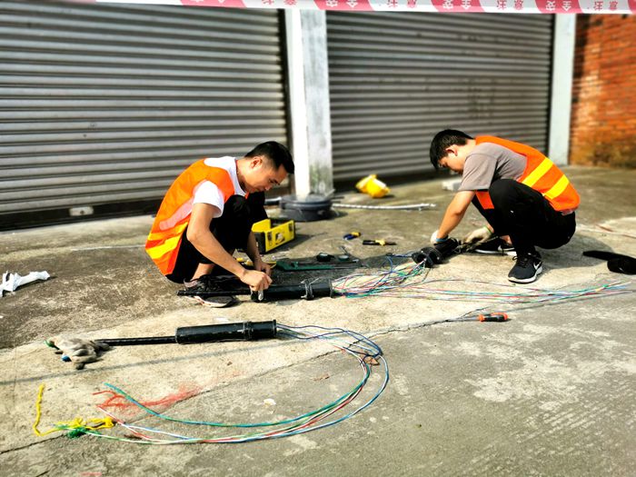 1598239451121409.jpg 图1:电缆成端实操_副本.jpg