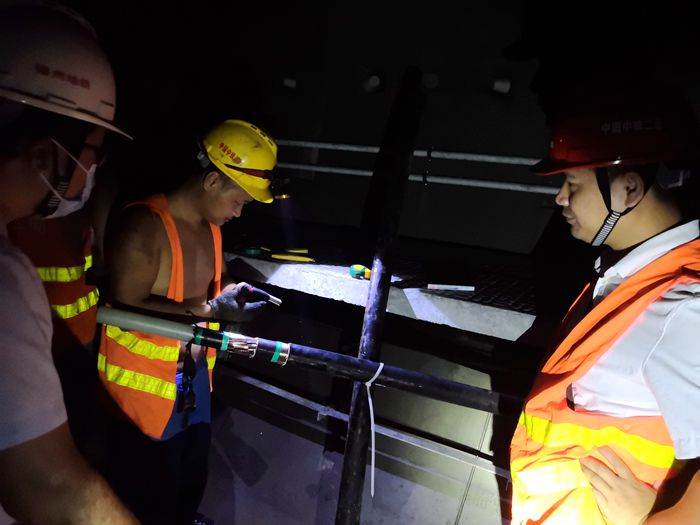 1598319877101258.jpg 图3:王总现场指导工作_副本.jpg