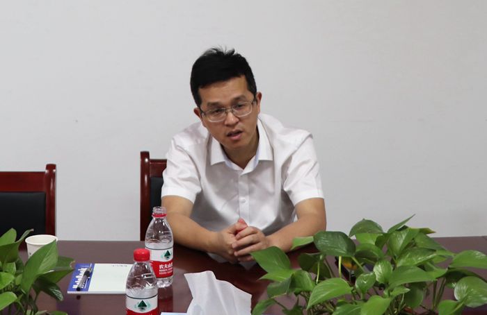 万总讲话_副本.jpg