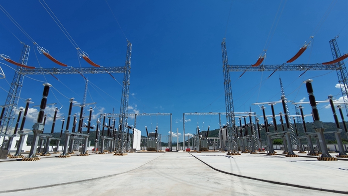 图3：雷旗变电所工程.jpg