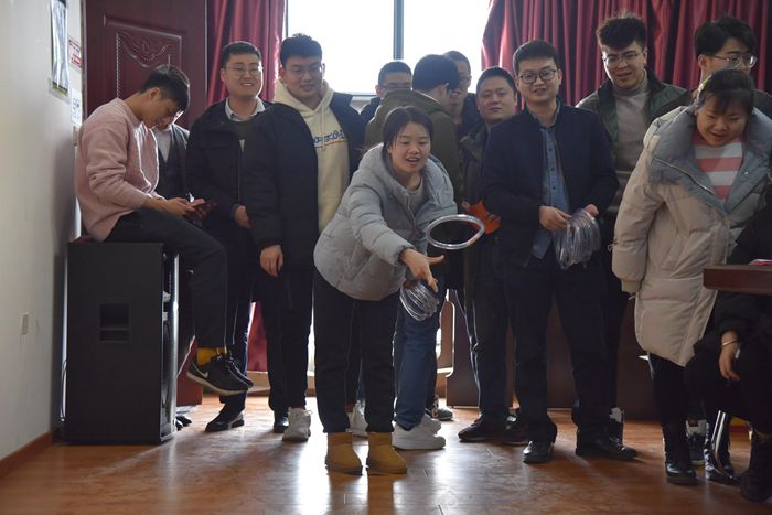 图2：园游会套圈.jpg