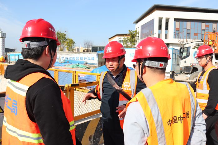 图2：现场安全交底.jpg