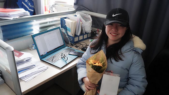 1615208874928840.jpg 图2:女神节送慰问.jpg