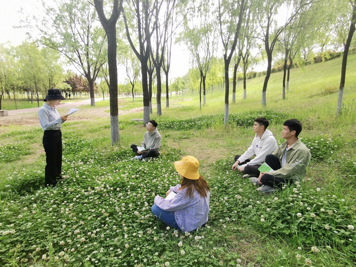 读书分享现场.jpg