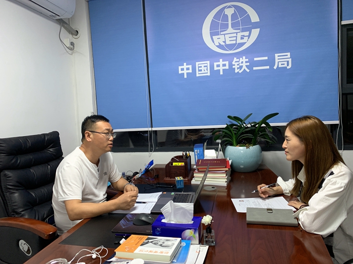 1646976842120192.jpg 图1.一对一谈心交流 - 副本.jpg