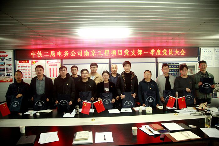 图1：合影_副本.jpg