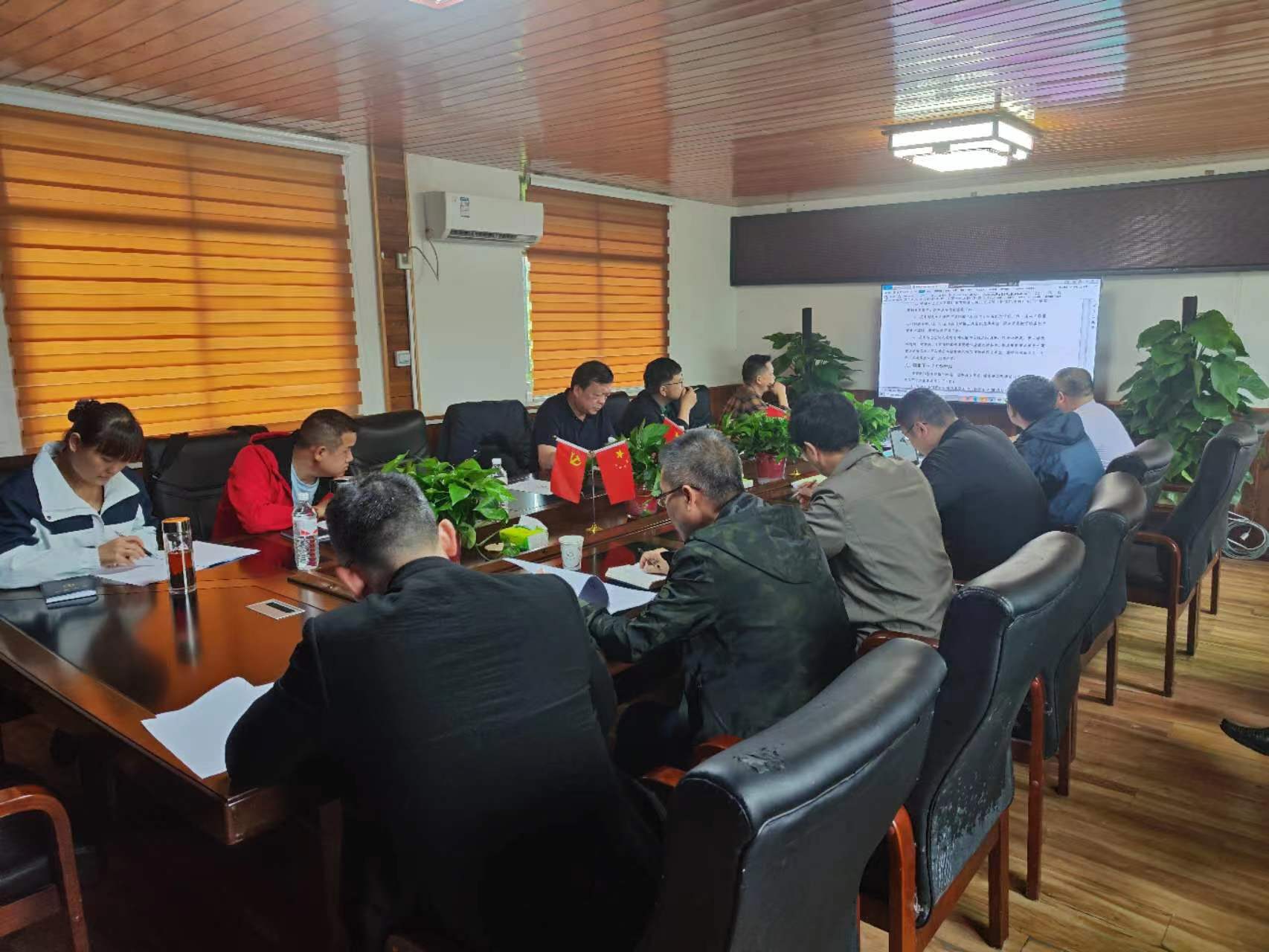 1654132241138218.jpg 检查会现场.jpg