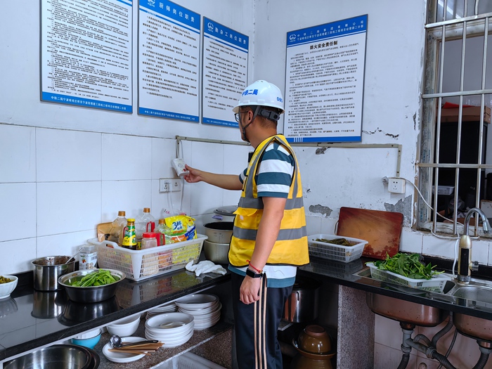 图2： 检查照片_副本.jpg