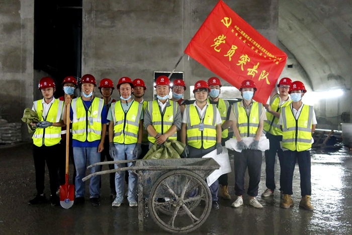 图1：合照_副本.jpg