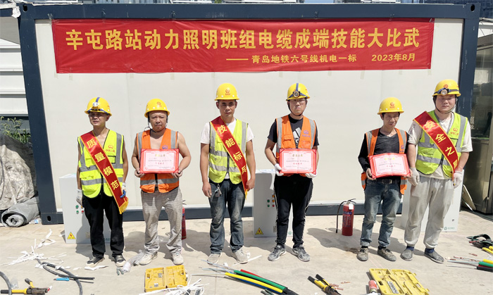 图2：颁奖合影1.jpg