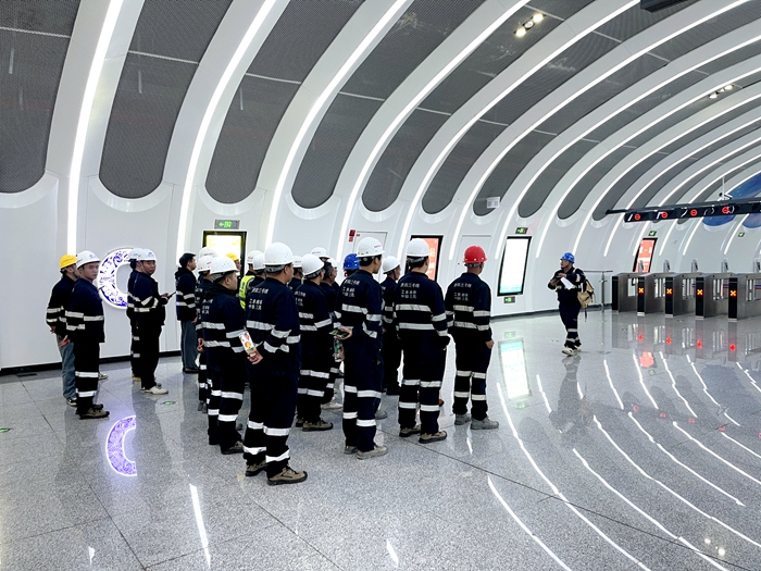 图一：培训现场 (2).jpg