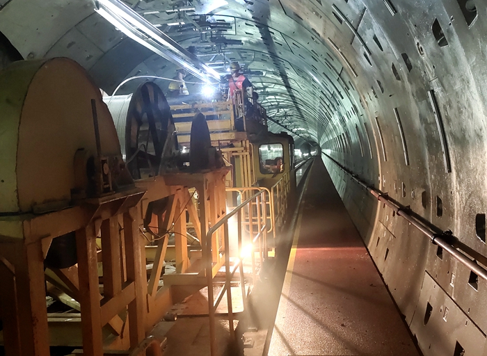 1728873606131832.jpg 松佛区间接触线放线.jpg