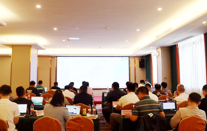 1731288795545556.jpg 联络设计会议.JPG