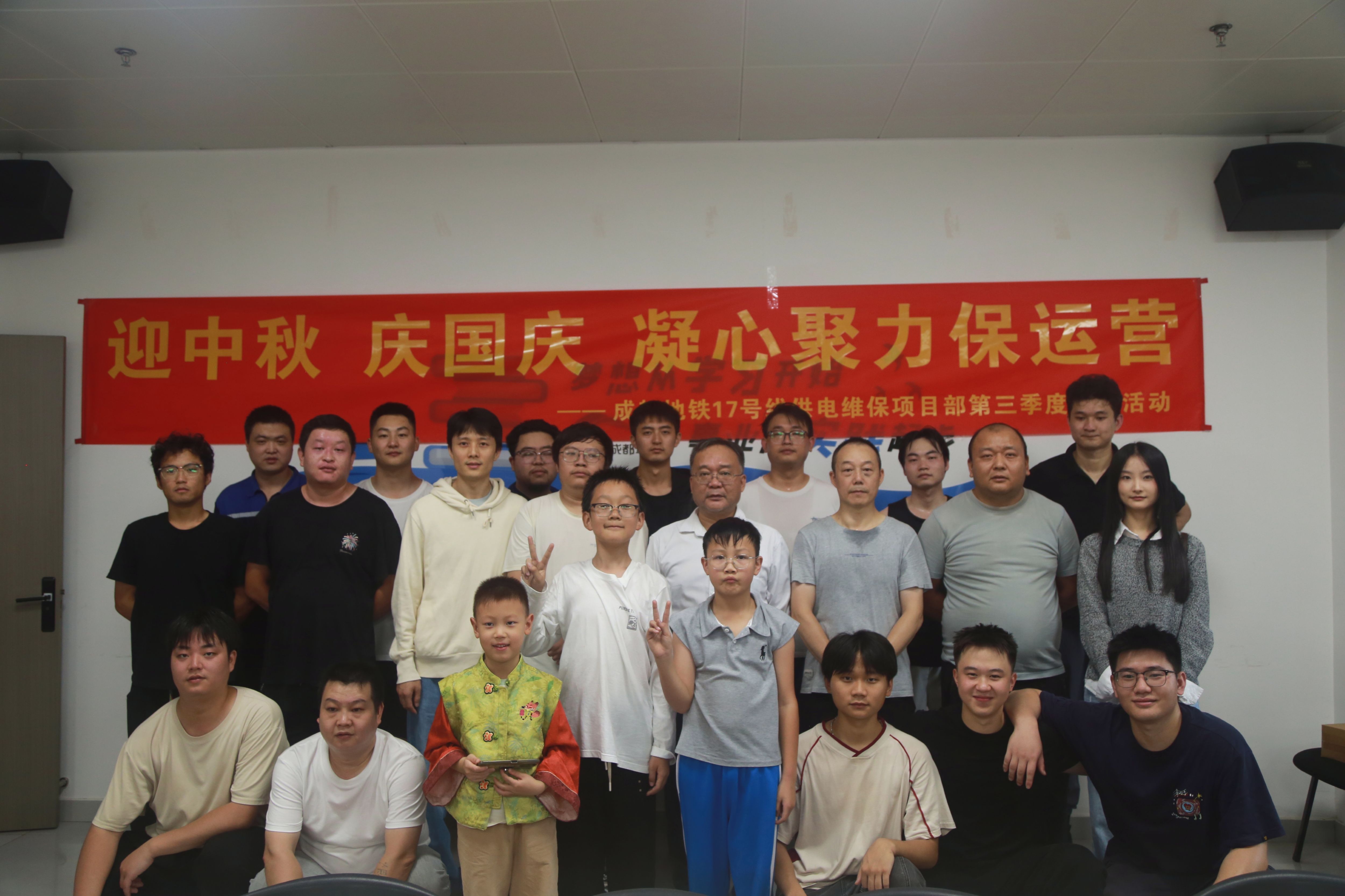 图4：活动合影2.jpg